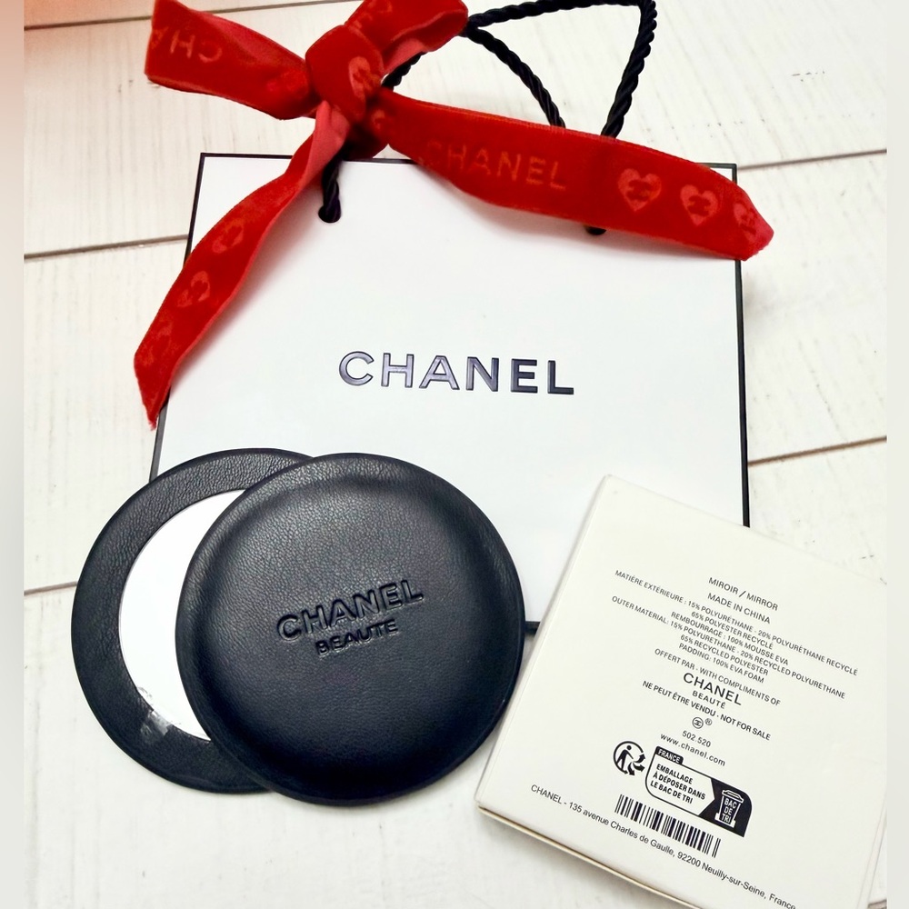 Chanel Compact Makeup Mirror - Picture 2 of 3